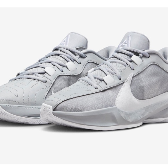 Nike Zoom Freak 5 TB Low Wolf Grey (DZ2946-002) basketball shoes NEW 7.5M 9W - Picture 1 of 13